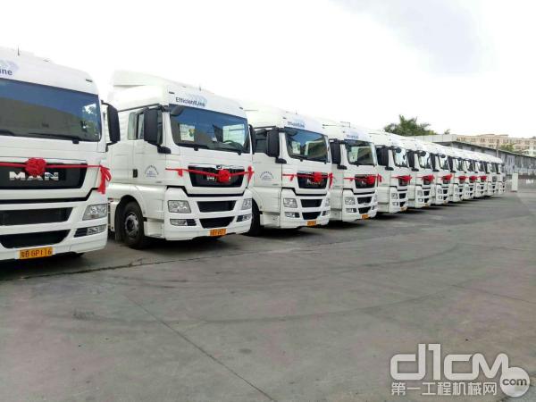 曼恩商用車向深圳穩(wěn)安物流交付20臺(tái)牽引車