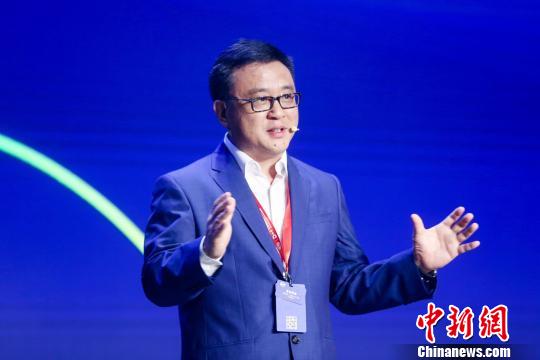 王傳福張亞勤周鴻等深圳對話 汽車業(yè)態(tài)從封閉走向開放