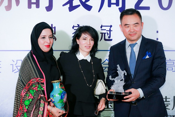中國(guó)國(guó)際時(shí)裝周2019春夏系列開幕  150位中外設(shè)計(jì)師將亮相