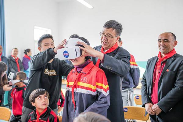 啟迪思維 童夢無限 東風(fēng)日產(chǎn)攜手壹基金開啟“2018陽光關(guān)愛行動”