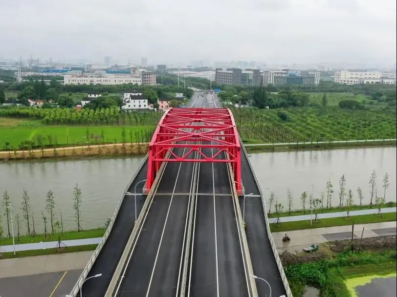 楊林塘昆山段航道整治工程寰慶橋正式通車